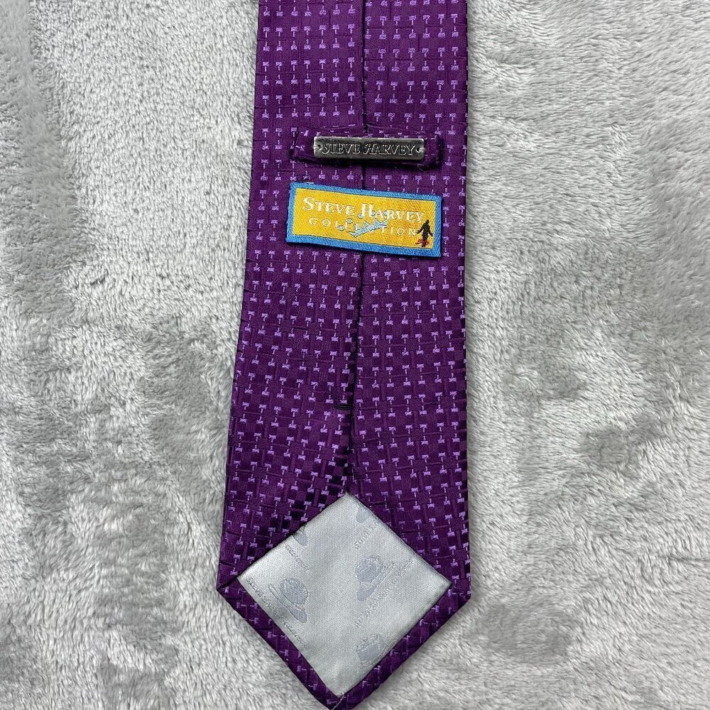 Steve Harvey Collection Men's Classic 100% Silk Neck Tie - Picture 4 of 4